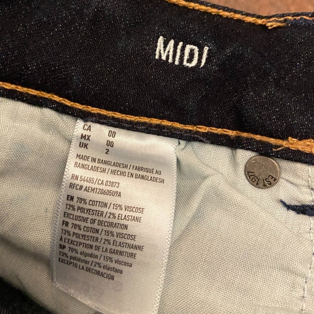American Eagle Midi Shorts -Size 00 -Super Stretch - Picture 7 of 9